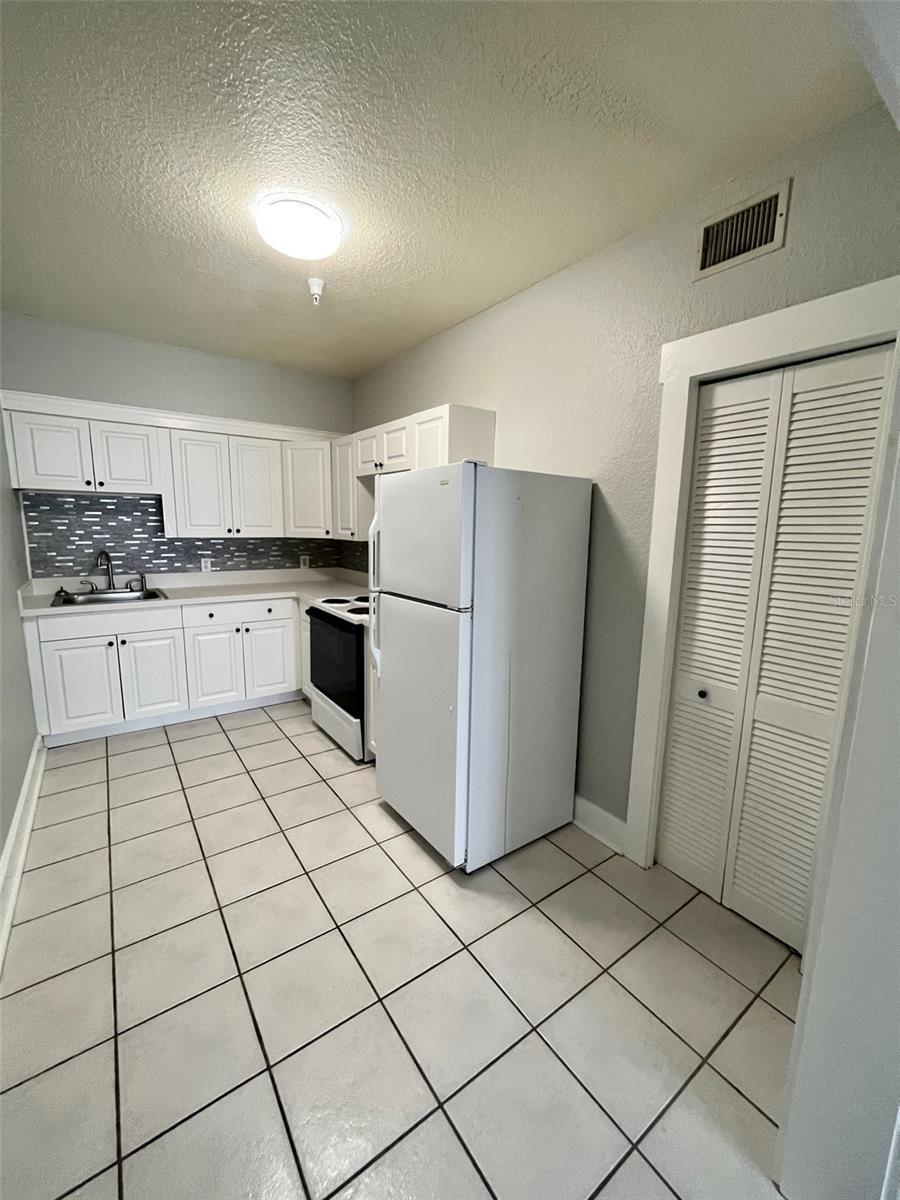 644 4TH AVE S, ST PETERSBURG, FL — photo 5