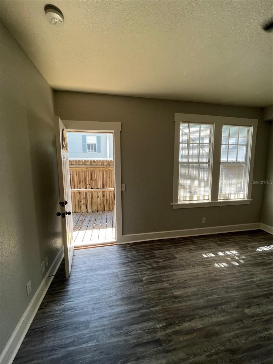 644 4TH AVE S, ST PETERSBURG, FL — photo 10