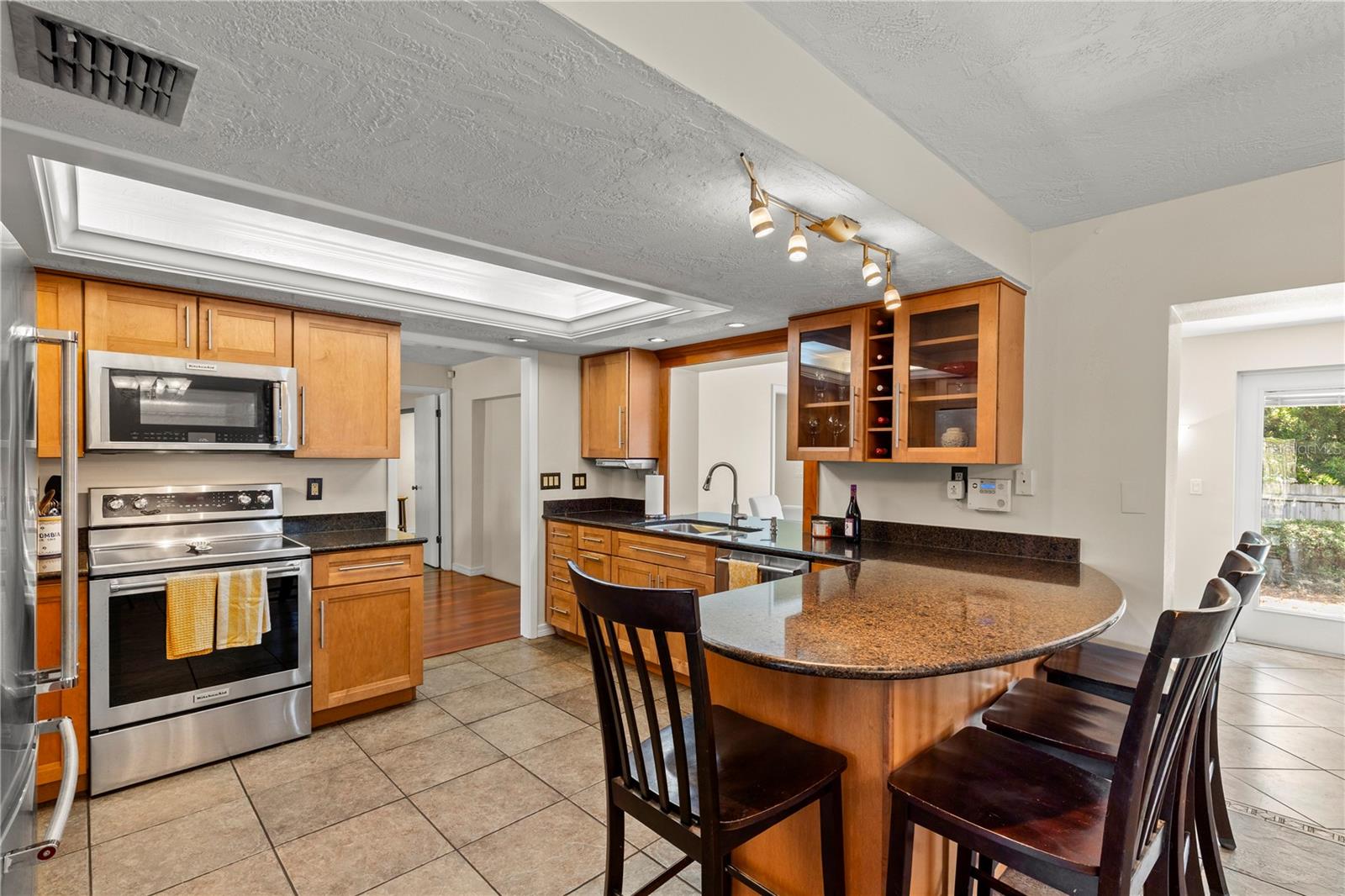 3153 CARLOS DR, DUNEDIN, FL — photo 10