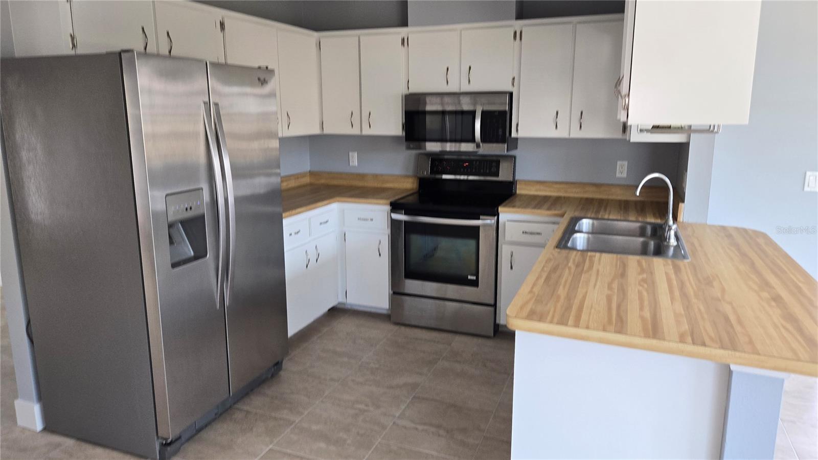347 HOLLY RD, VENICE, FL — photo 2