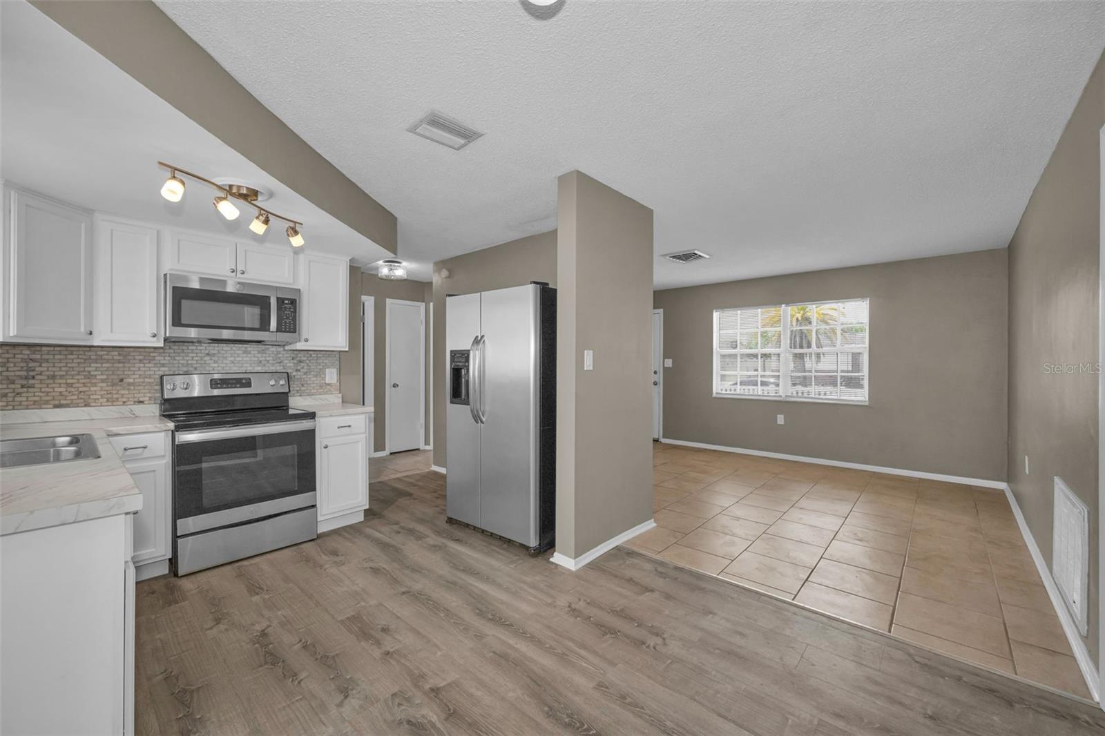 8053 DEDHAM DR, PORT RICHEY, FL — photo 12