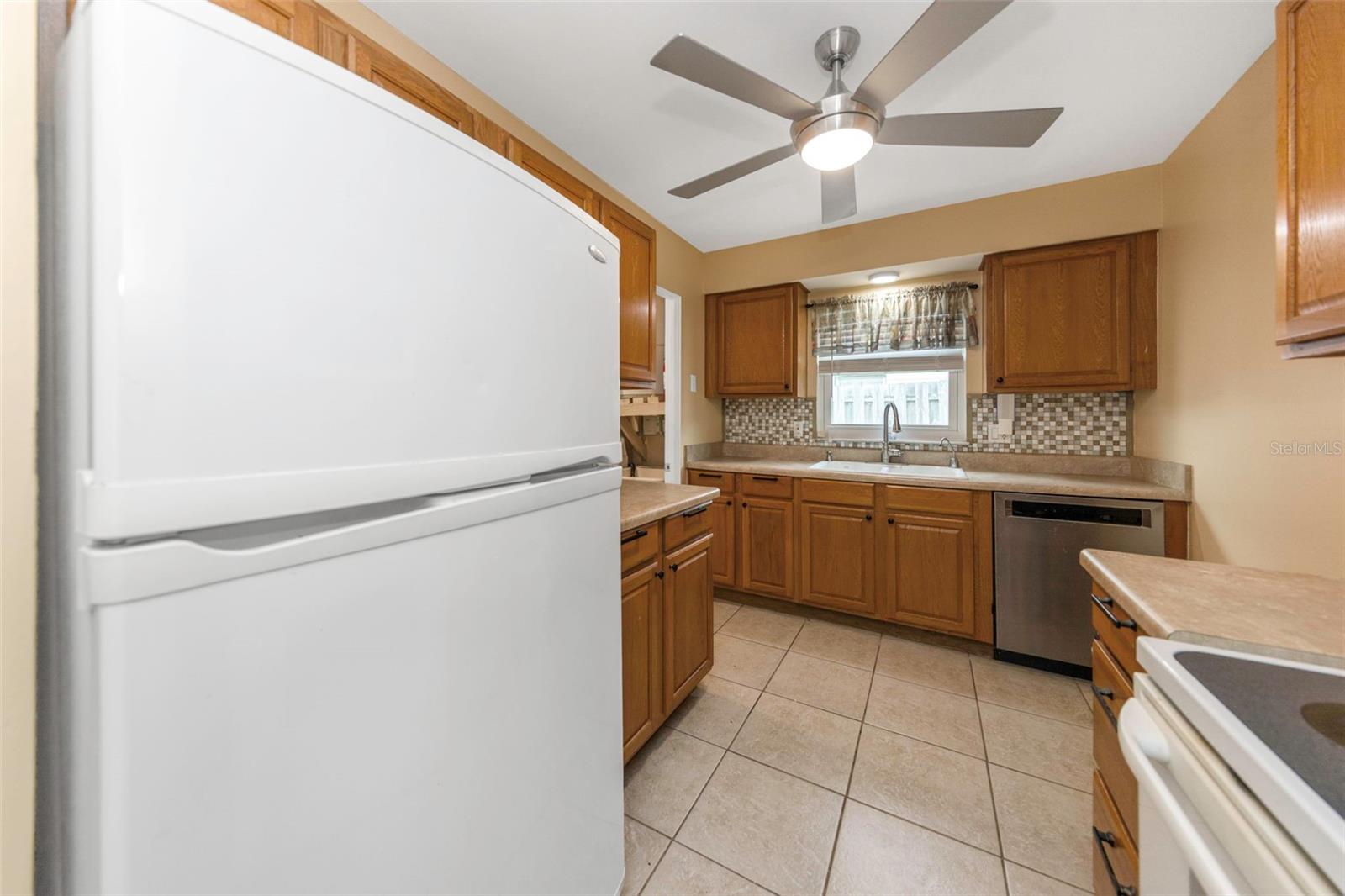 5711 92ND AVE N, PINELLAS PARK, FL — photo 17