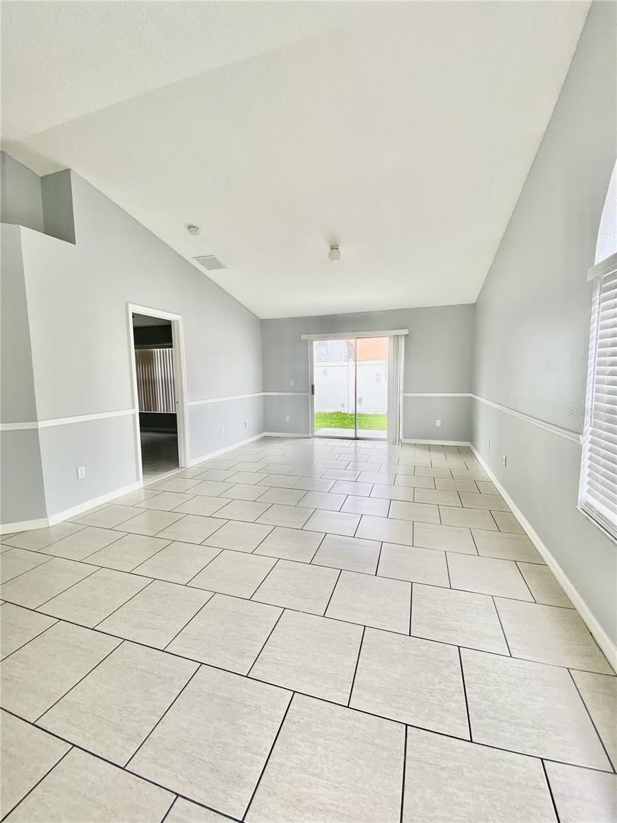 2298 SANTA LUCIA ST, KISSIMMEE, FL — photo 2