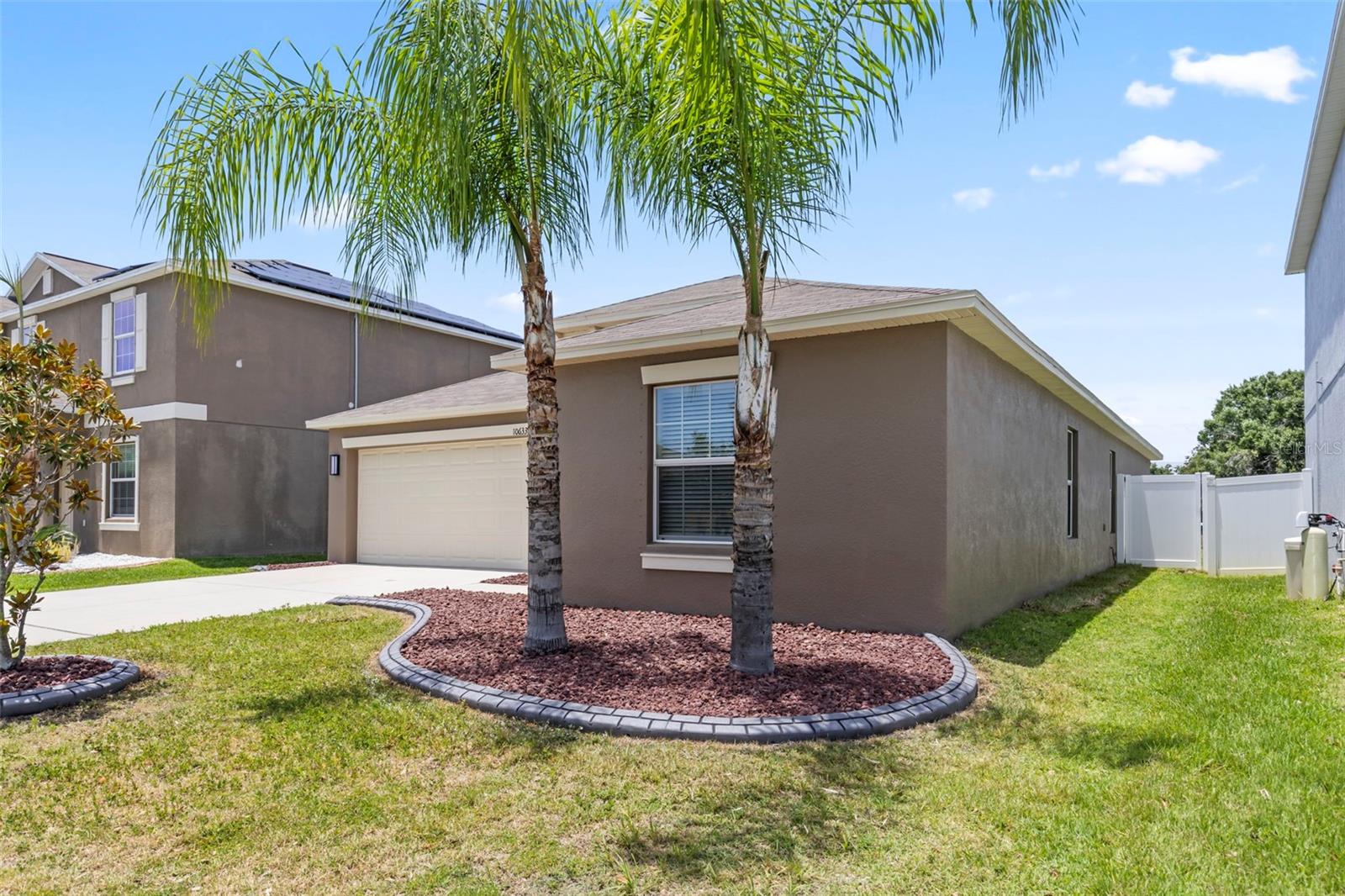 10633 STANDING STONE DR, WIMAUMA, FL — photo 2