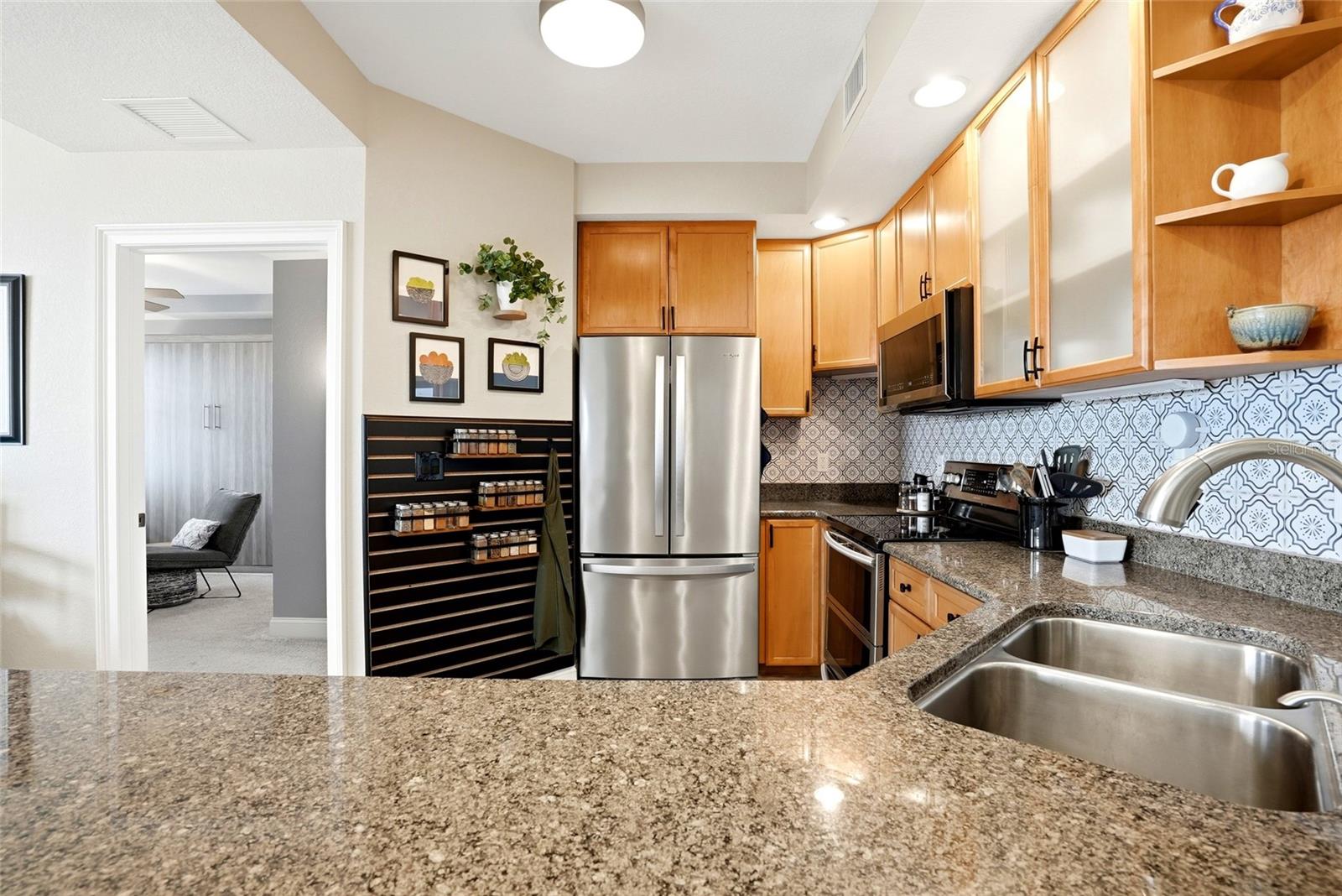 750 4TH AVE S #705D, ST PETERSBURG, FL — photo 11