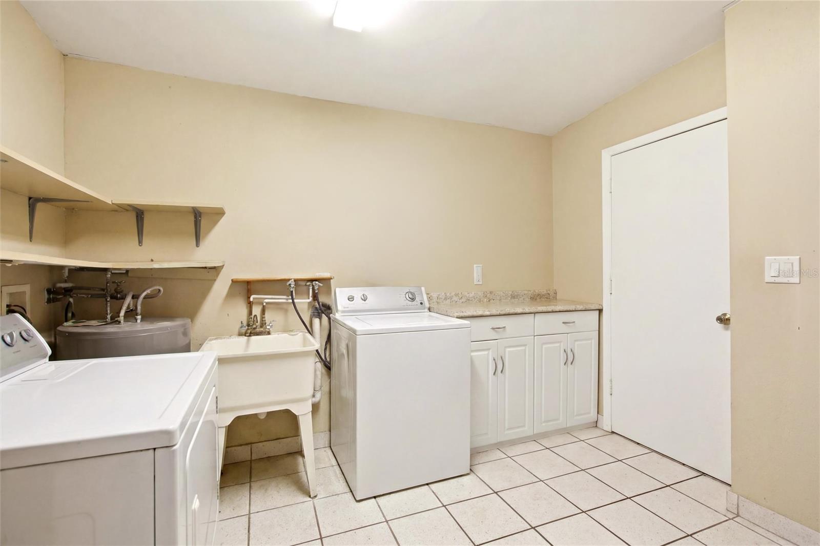 2616 HACIENDA DR, LORIDA, FL — photo 27