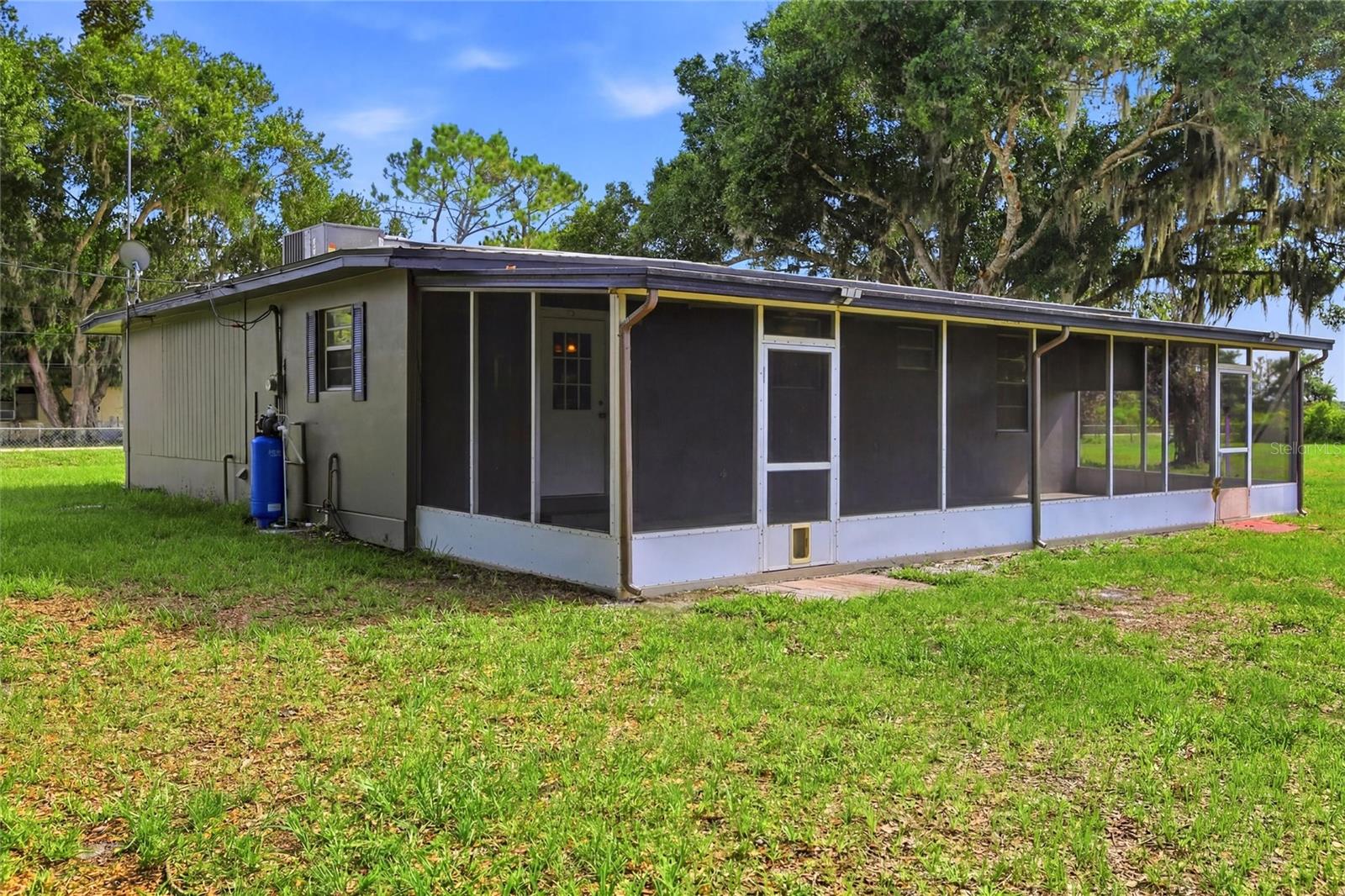 2616 HACIENDA DR, LORIDA, FL — photo 33