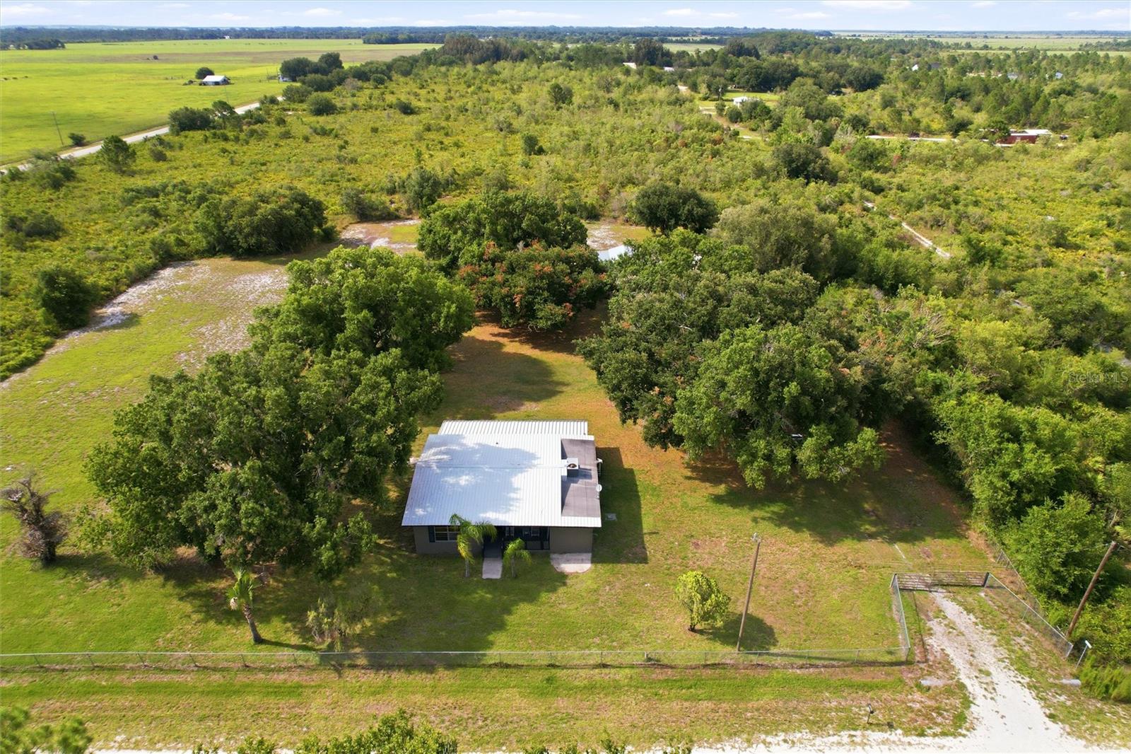 2616 HACIENDA DR, LORIDA, FL — photo 39