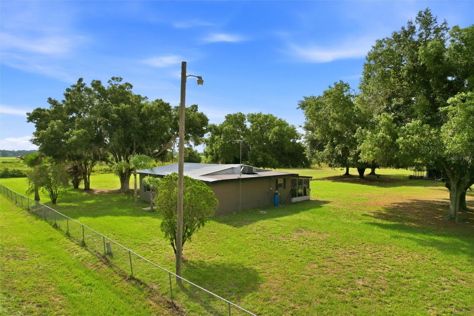 2616 HACIENDA DR, LORIDA, FL — photo 41