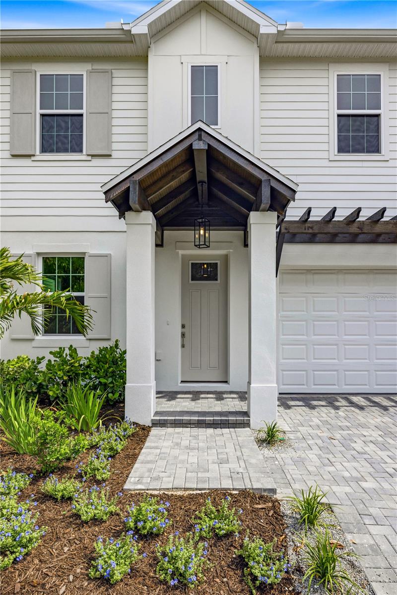 3905 W TACON ST, TAMPA, FL — photo 3