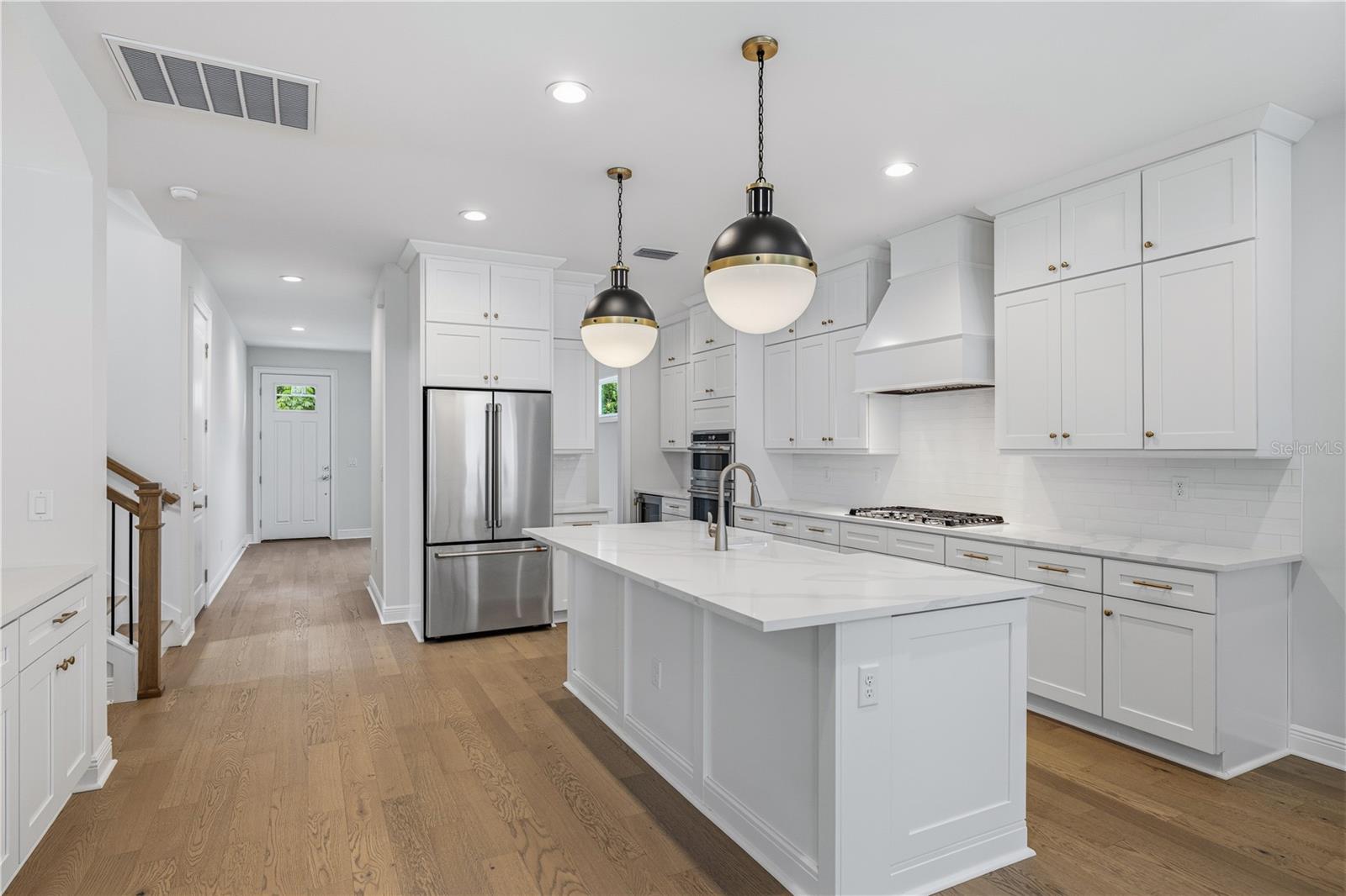 3905 W TACON ST, TAMPA, FL — photo 6