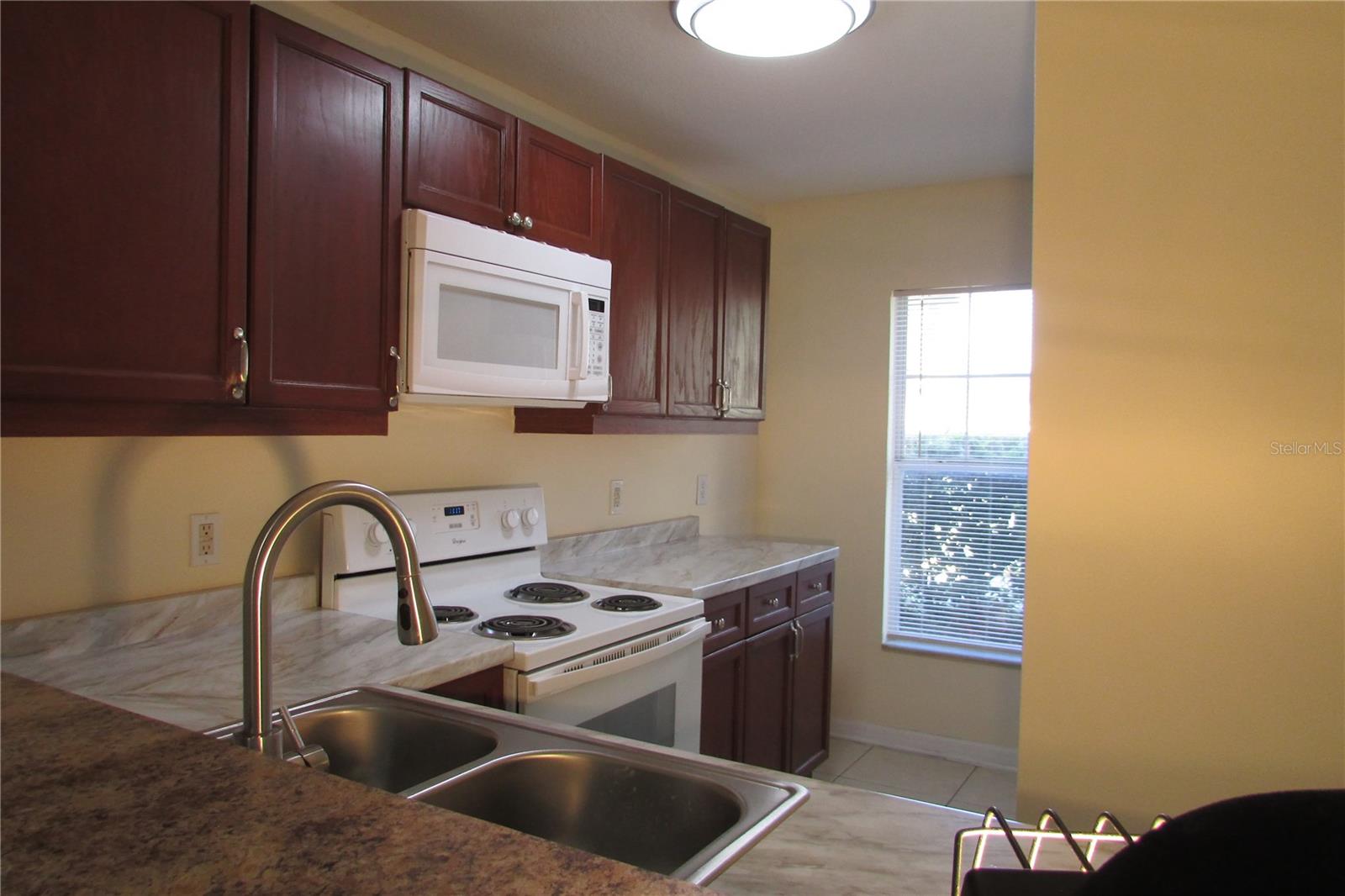 261 AUTUMN LN #4, KISSIMMEE, FL — photo 2