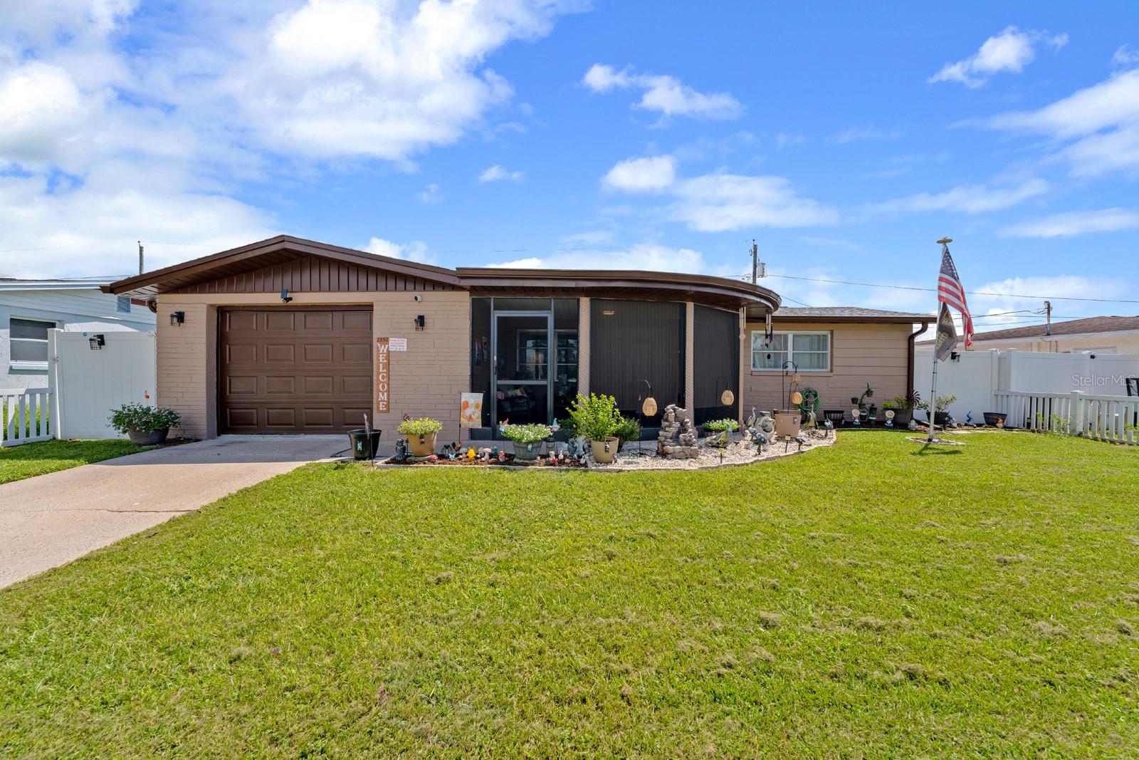 2152 ARCADIA RD, HOLIDAY, FL