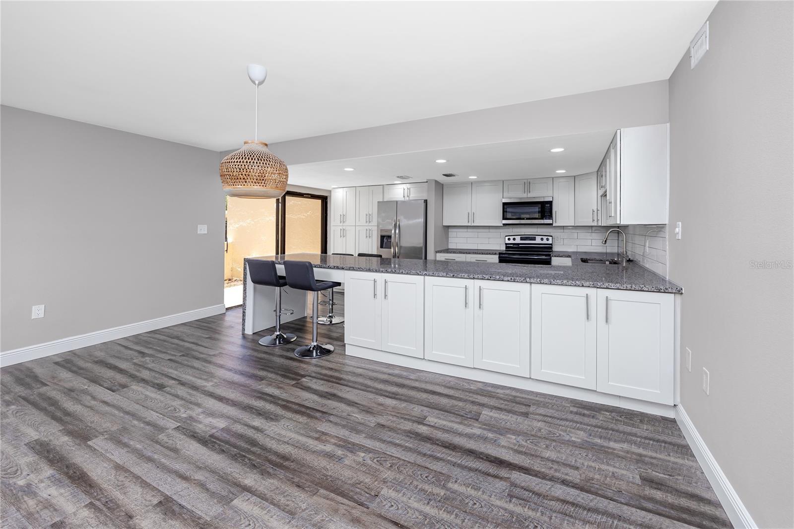 7510 SUNSHINE SKYWAY LN S #P4, ST PETERSBURG, FL — photo 15