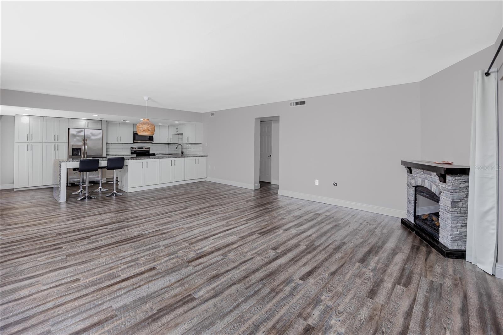 7510 SUNSHINE SKYWAY LN S #P4, ST PETERSBURG, FL — photo 23