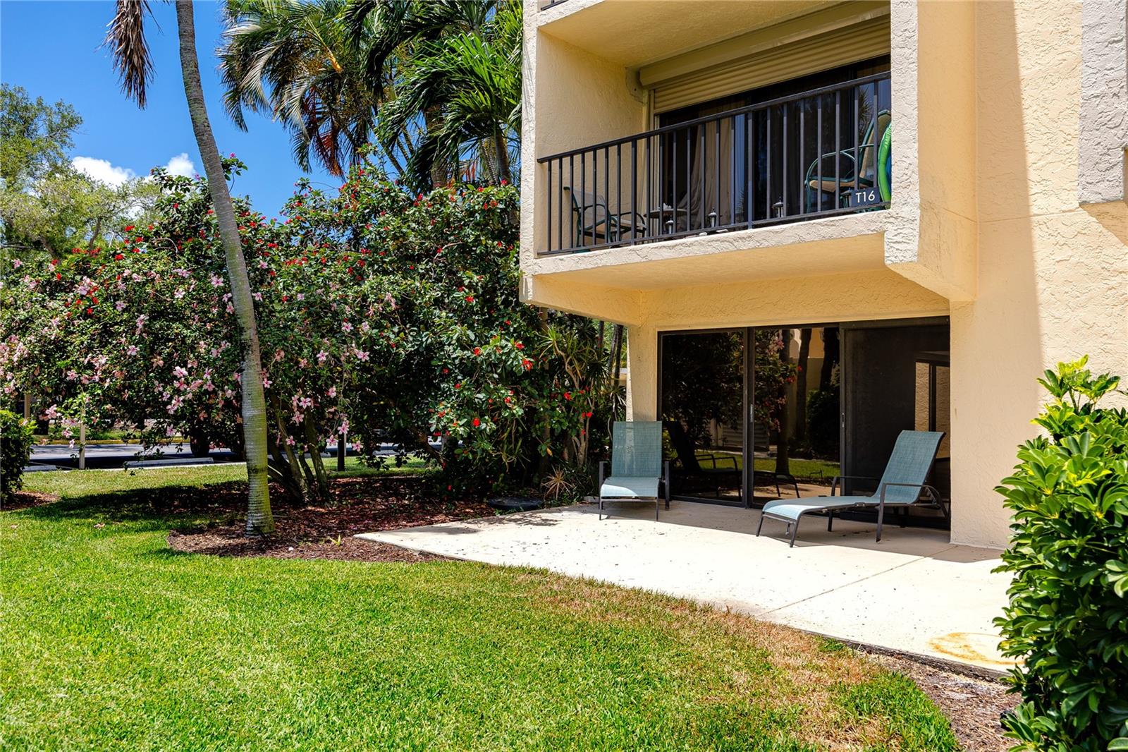 7510 SUNSHINE SKYWAY LN S #P4, ST PETERSBURG, FL — photo 39