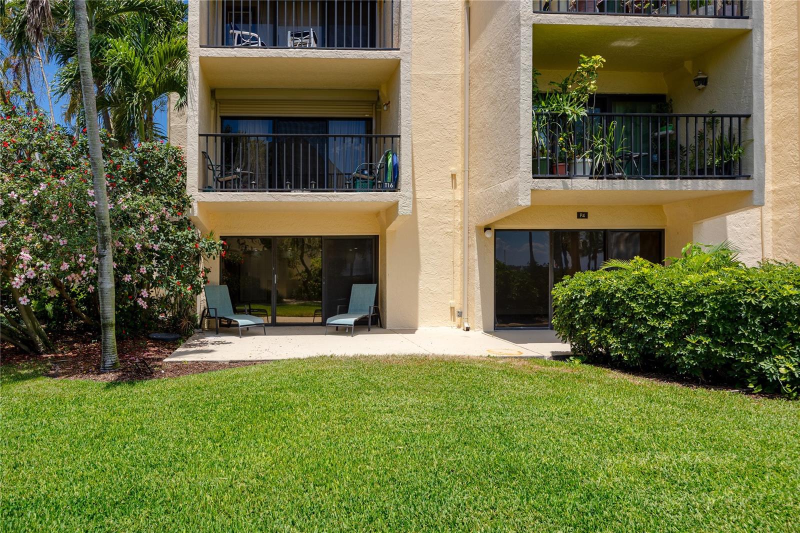 7510 SUNSHINE SKYWAY LN S #P4, ST PETERSBURG, FL — photo 42