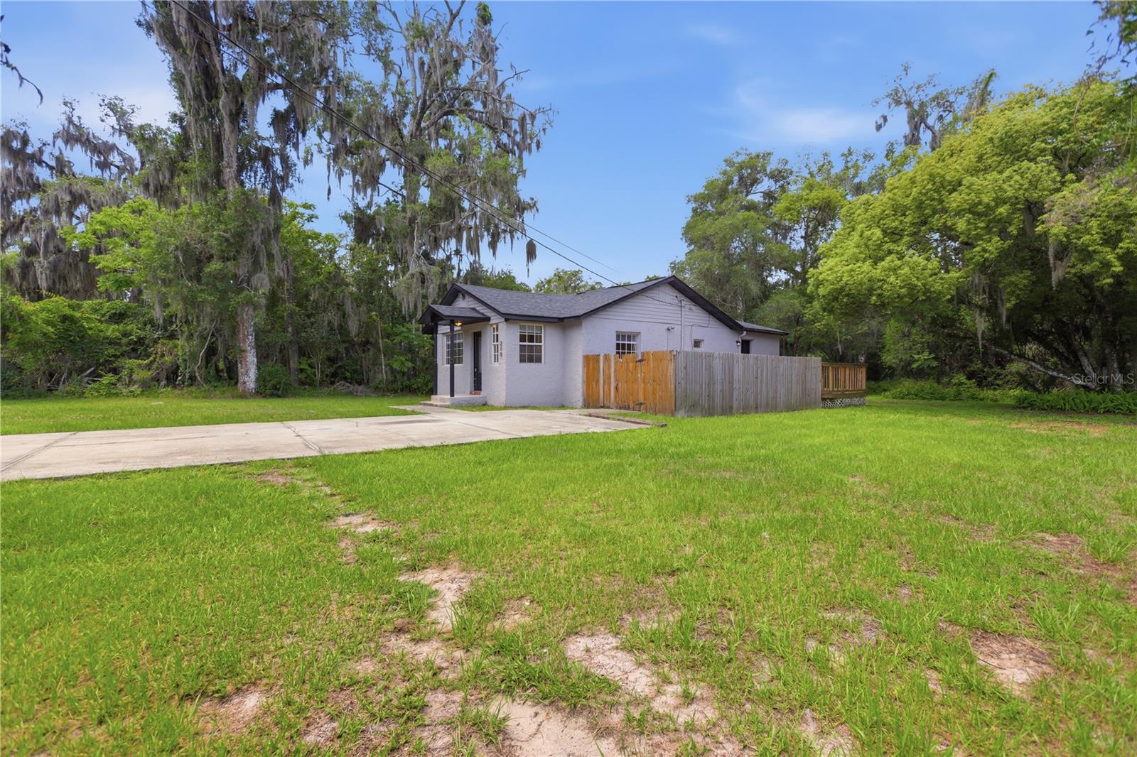 210 WINSLOW AVE, DELAND, FL — photo 4