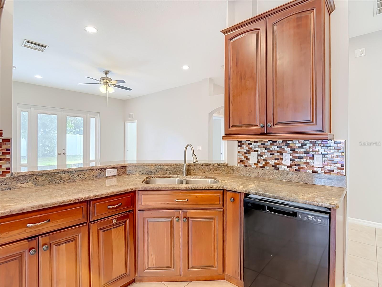805 LESA GLEN PL, BRANDON, FL — photo 16