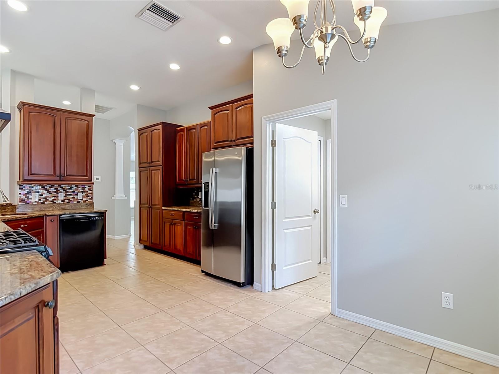 805 LESA GLEN PL, BRANDON, FL — photo 21