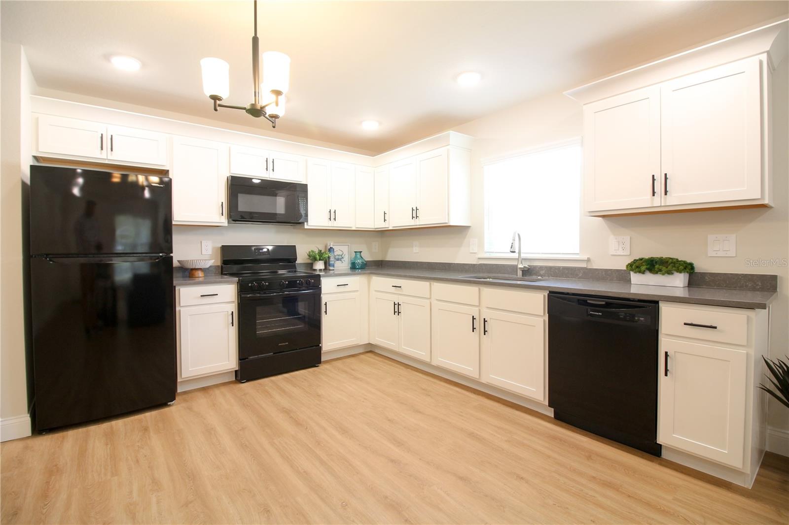 1242 DOROTHY ST, LAKELAND, FL — photo 10
