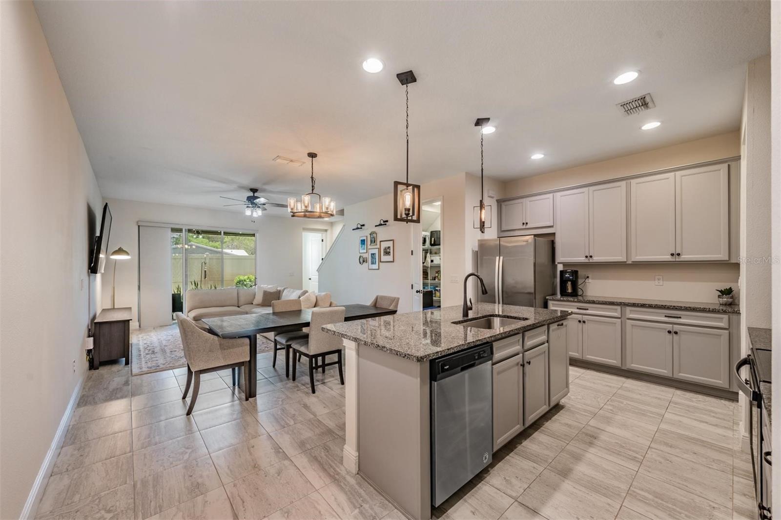 14229 DAMSELFLY DR, TAMPA, FL — photo 4