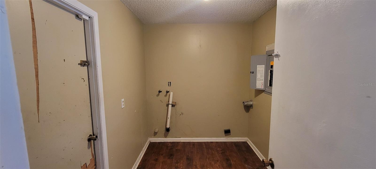 1425 NE OLD MILL DR, DELTONA, FL — photo 3