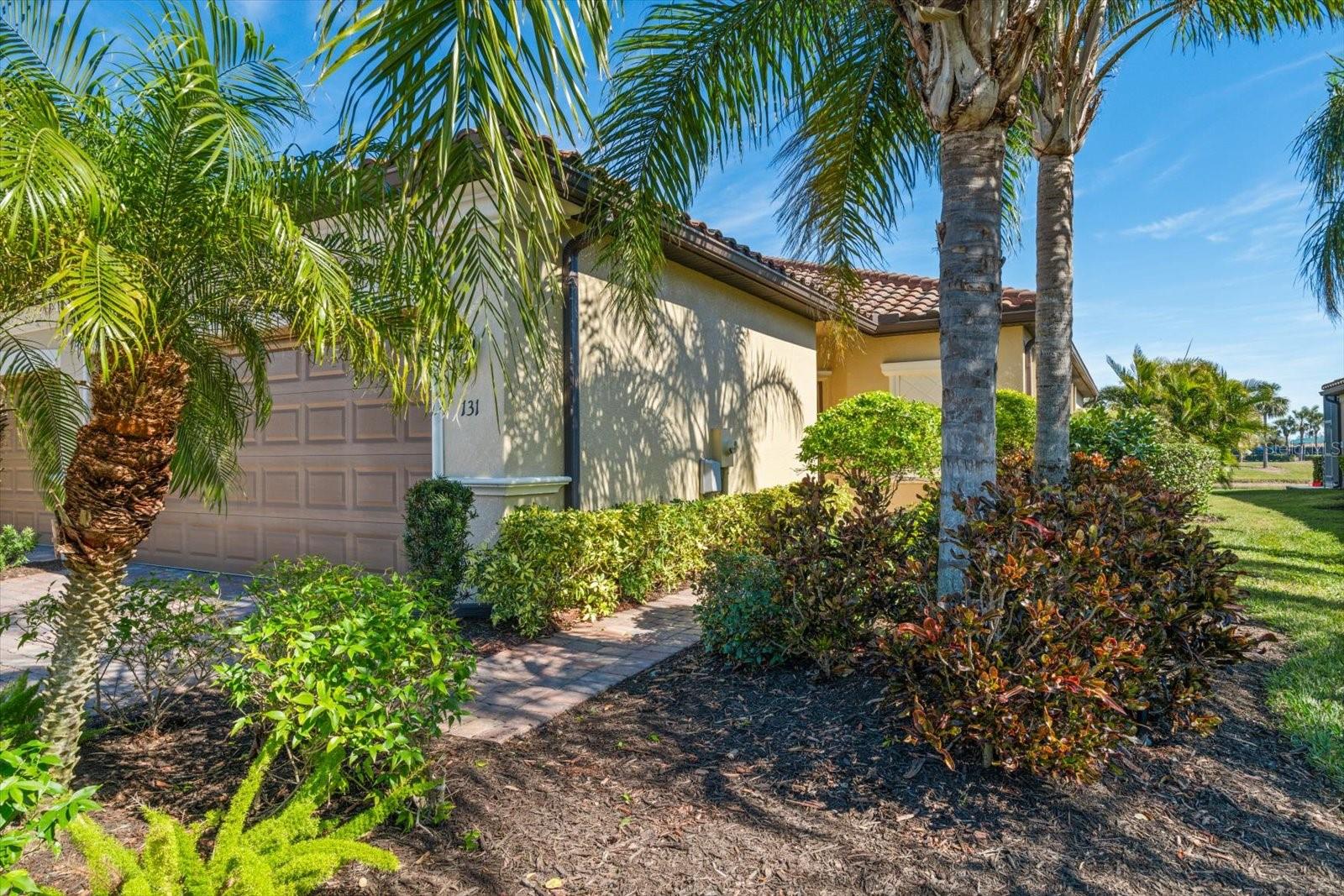 131 BABBLING BROOK RUN, BRADENTON, FL — photo 3
