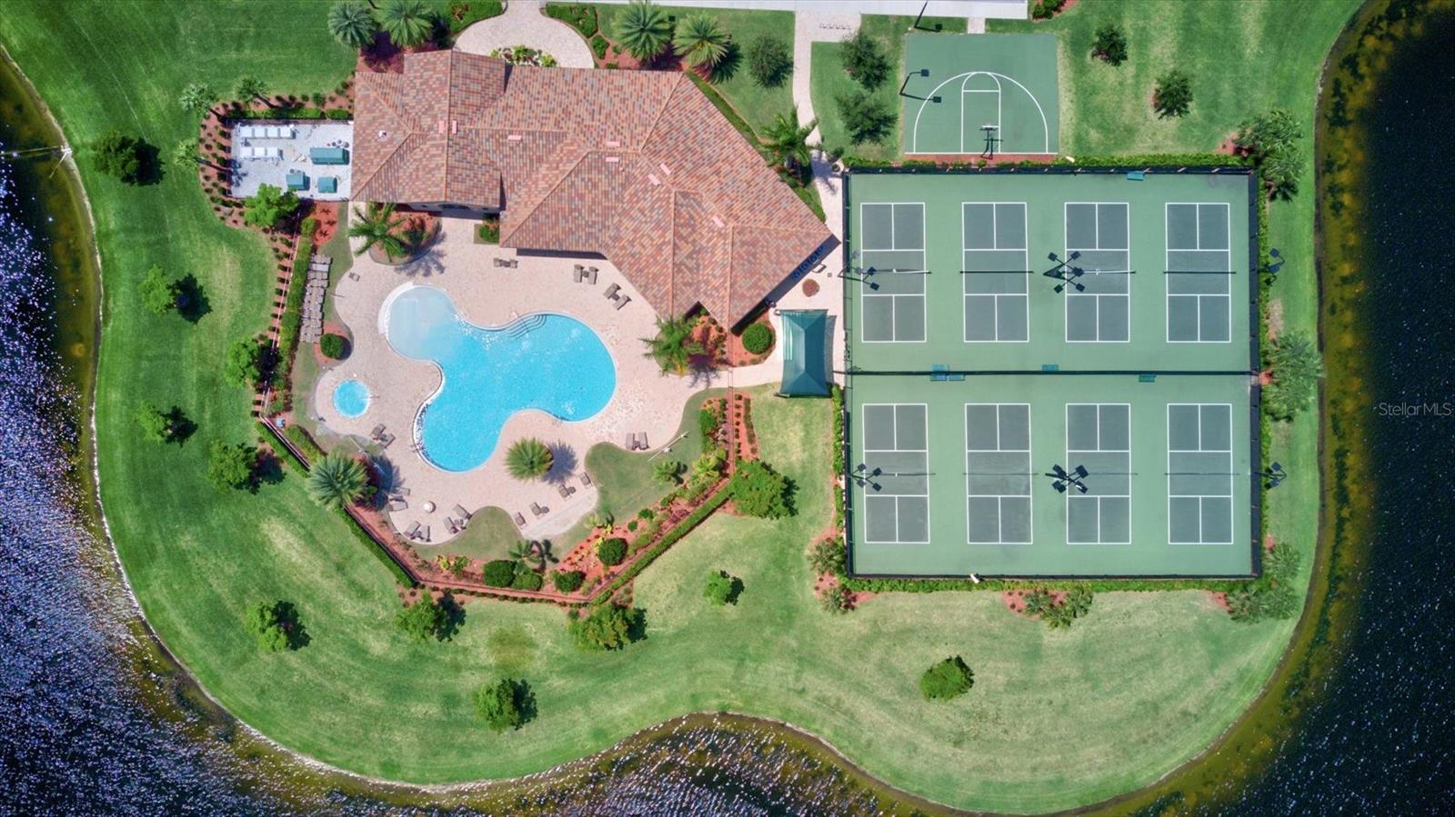 131 BABBLING BROOK RUN, BRADENTON, FL — photo 49