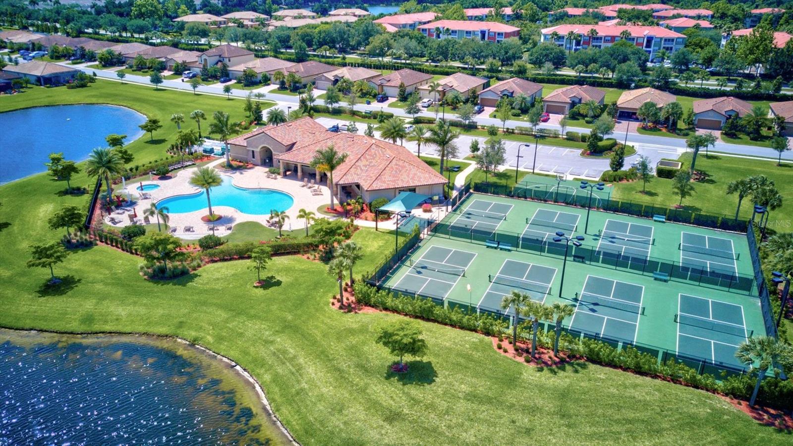 131 BABBLING BROOK RUN, BRADENTON, FL — photo 57