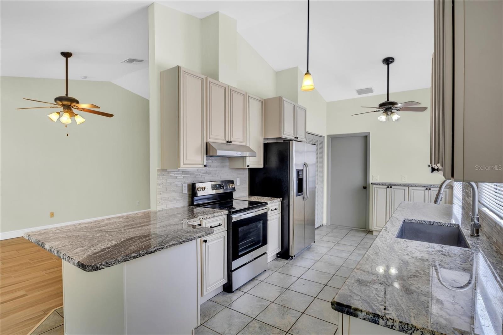 3631 102ND PL N, CLEARWATER, FL — photo 4
