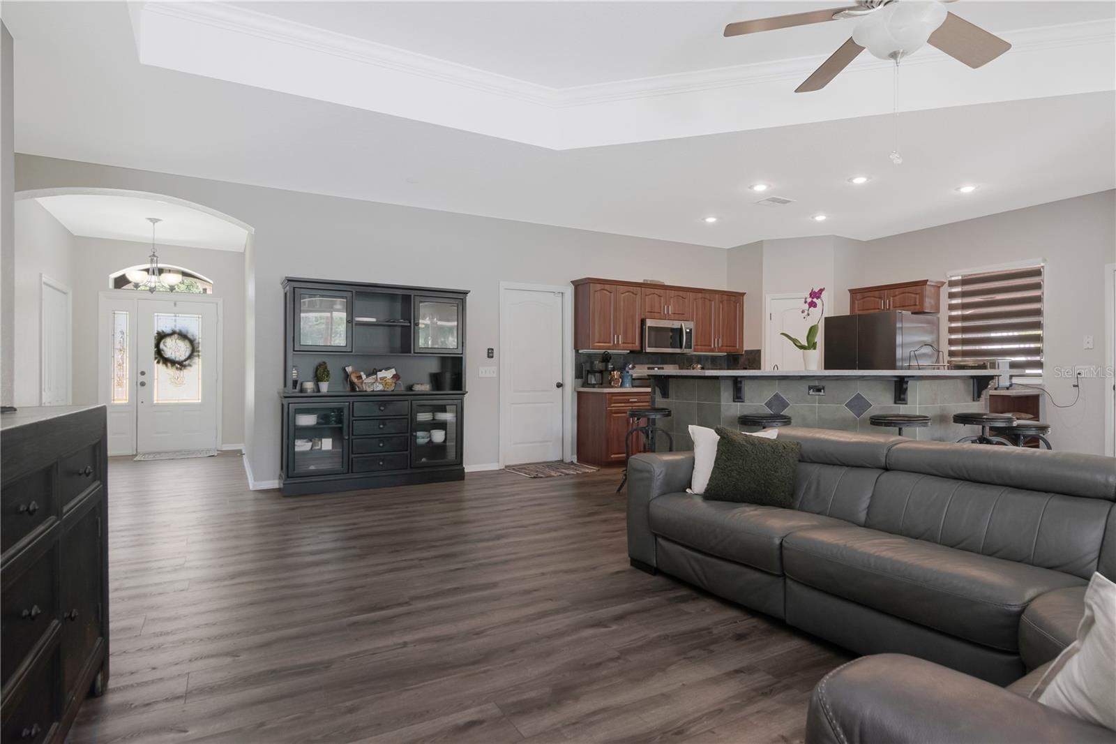 219 WILLOW BEND PKWY, LUTZ, FL — photo 9