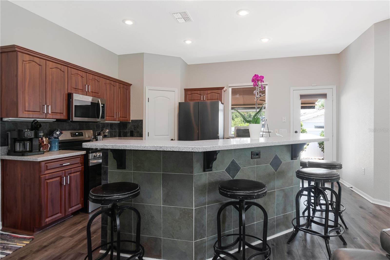 219 WILLOW BEND PKWY, LUTZ, FL — photo 11