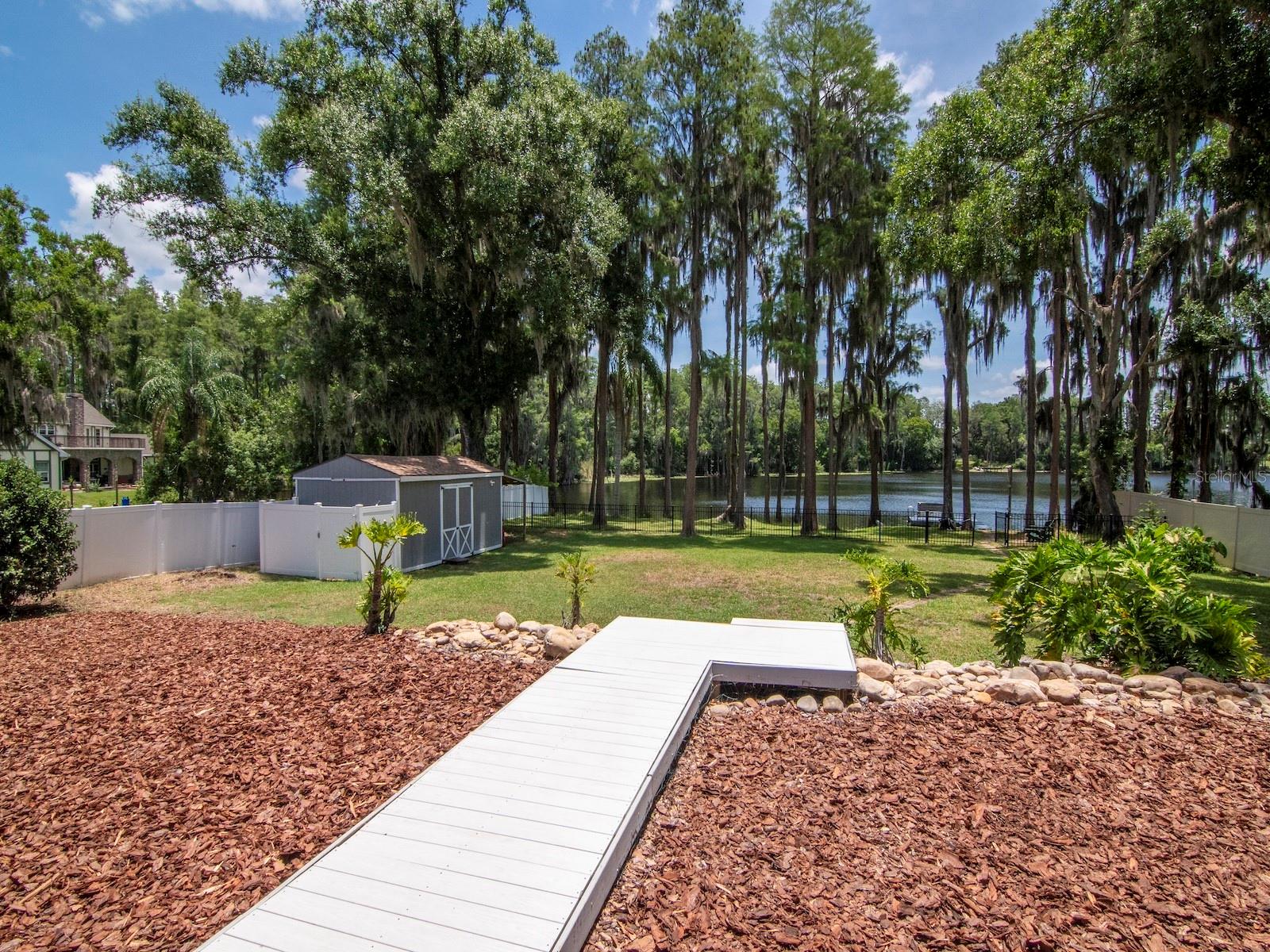 219 WILLOW BEND PKWY, LUTZ, FL — photo 30
