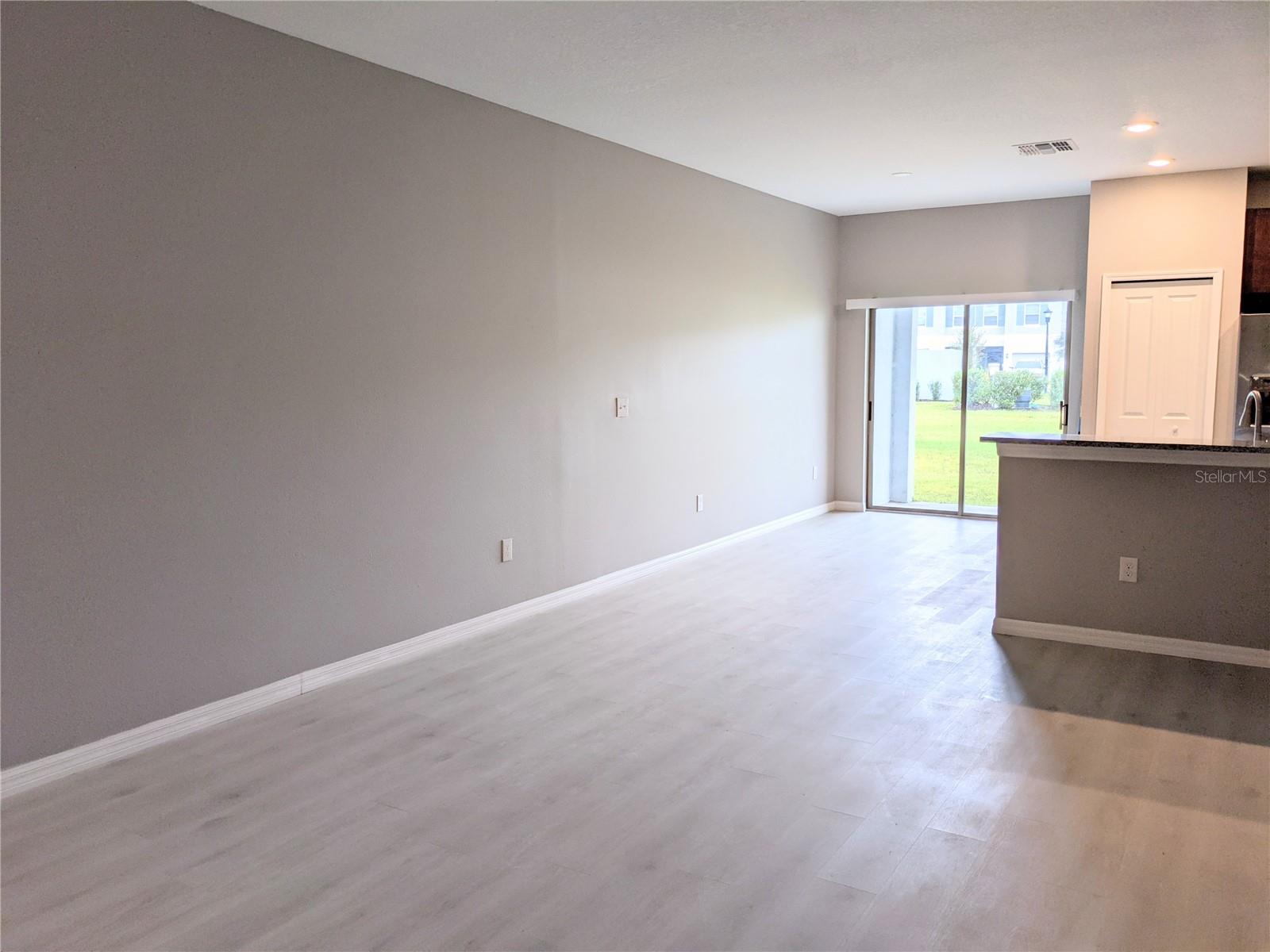 9771 PEMBROOKE PINES DR, RUSKIN, FL — photo 2