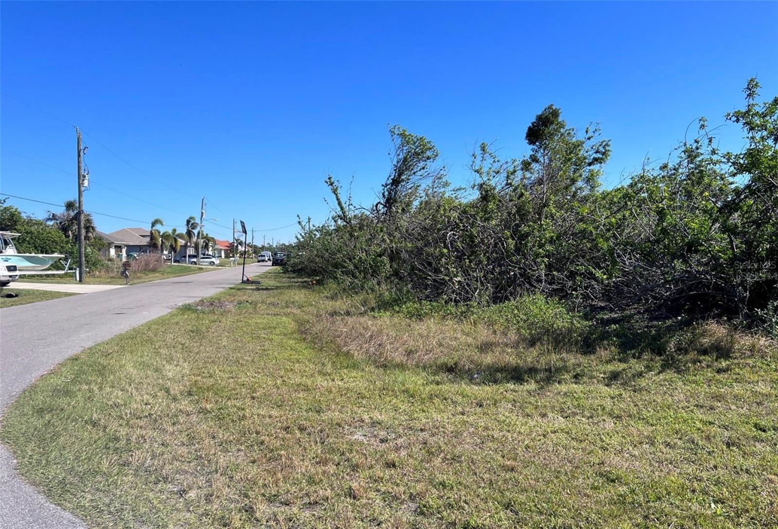 15531 AQUA CIR, PORT CHARLOTTE, FL — photo 4