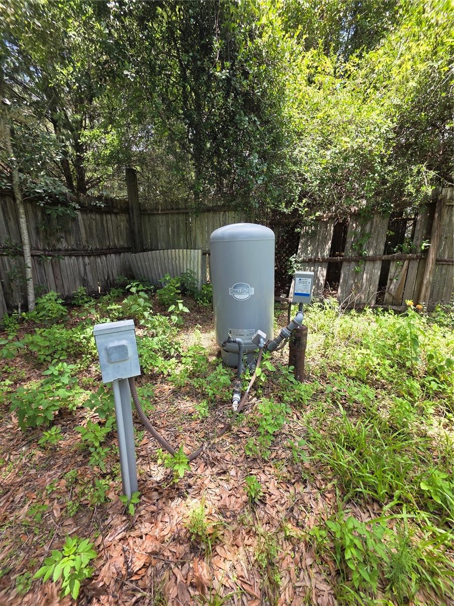 8443 HAMSTER DR, ZEPHYRHILLS, FL — photo 4