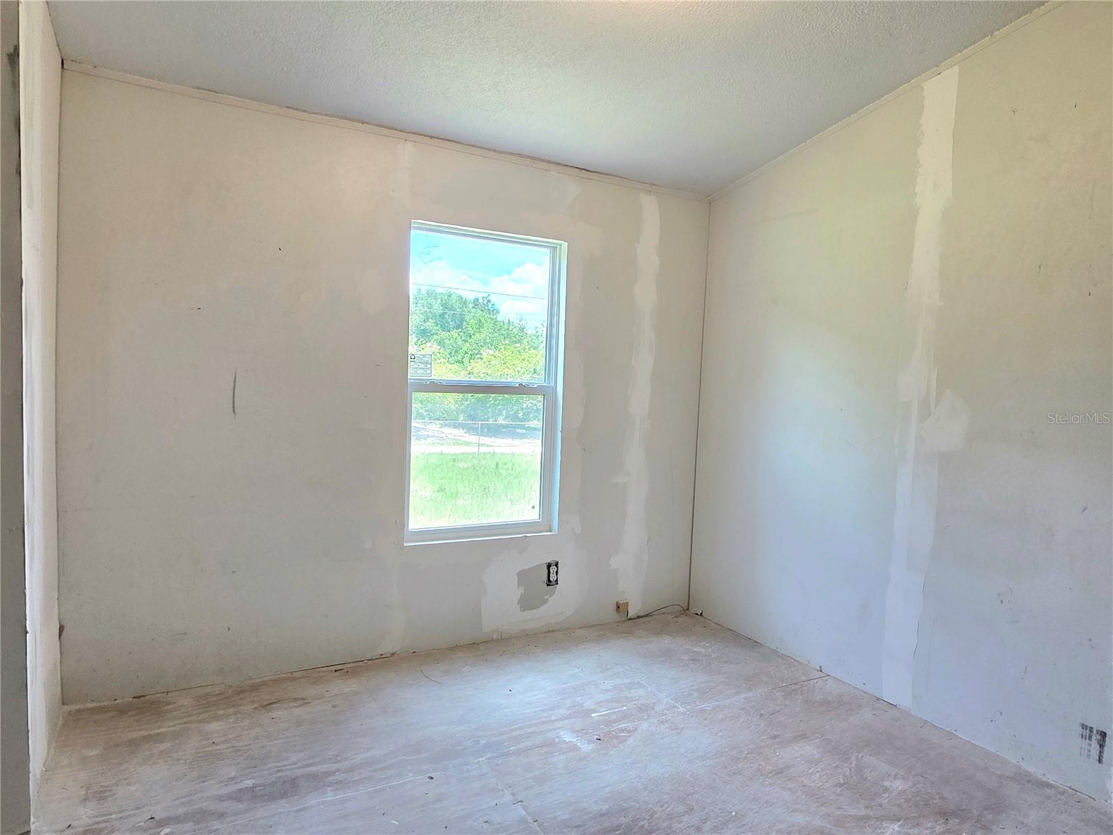 8443 HAMSTER DR, ZEPHYRHILLS, FL — photo 12