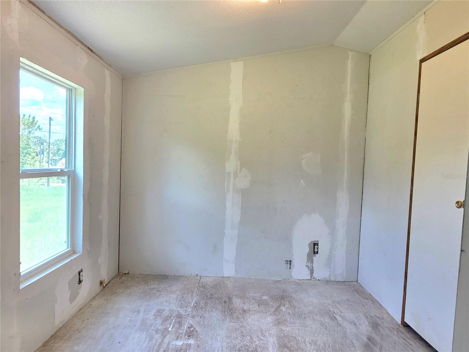 8443 HAMSTER DR, ZEPHYRHILLS, FL — photo 16