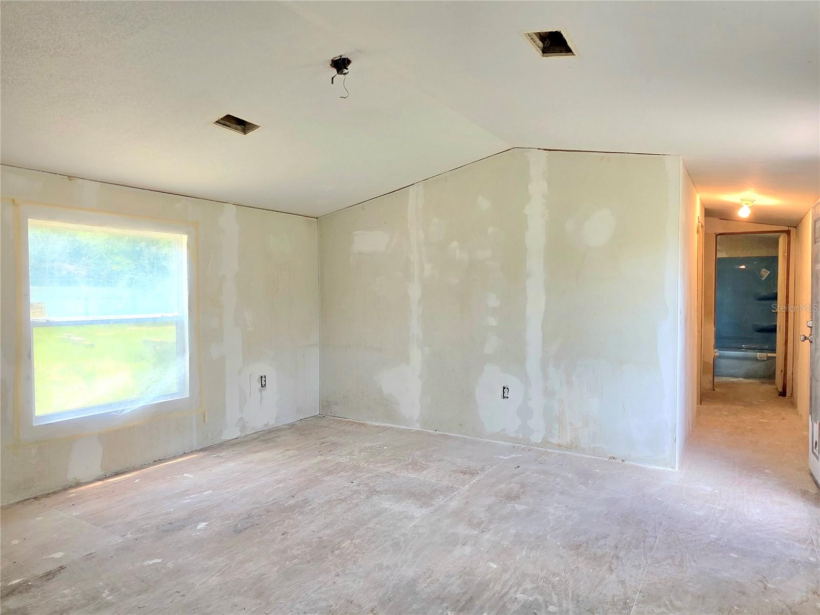 8443 HAMSTER DR, ZEPHYRHILLS, FL — photo 24