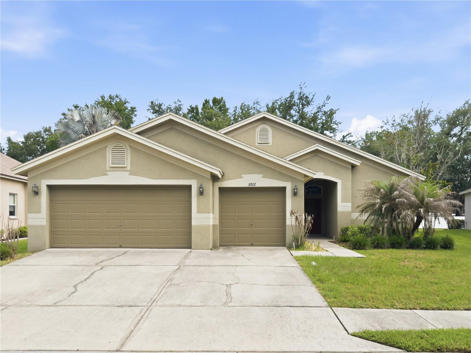 5912 BRAMBLE BUSH CT, ZEPHYRHILLS, FL