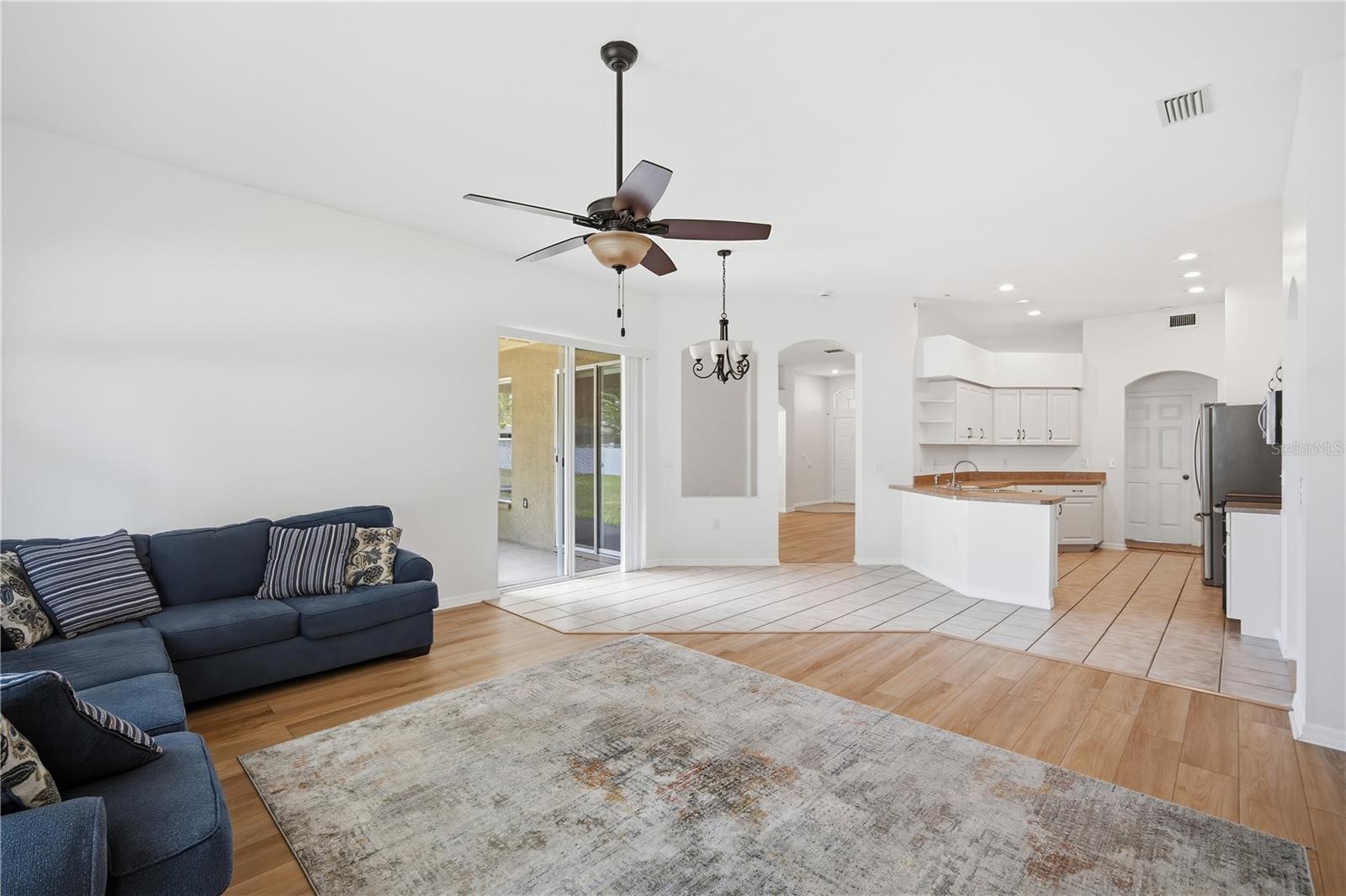 5912 BRAMBLE BUSH CT, ZEPHYRHILLS, FL — photo 8