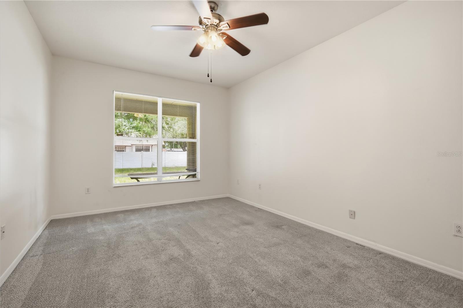 5912 BRAMBLE BUSH CT, ZEPHYRHILLS, FL — photo 12