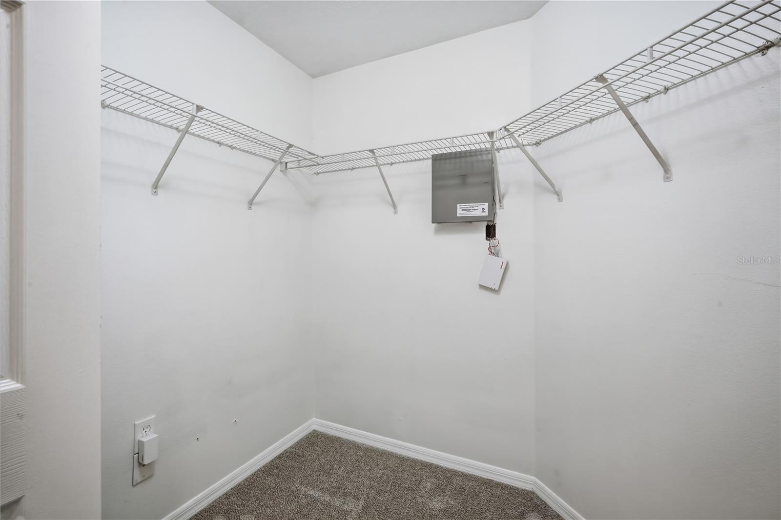 5912 BRAMBLE BUSH CT, ZEPHYRHILLS, FL — photo 15