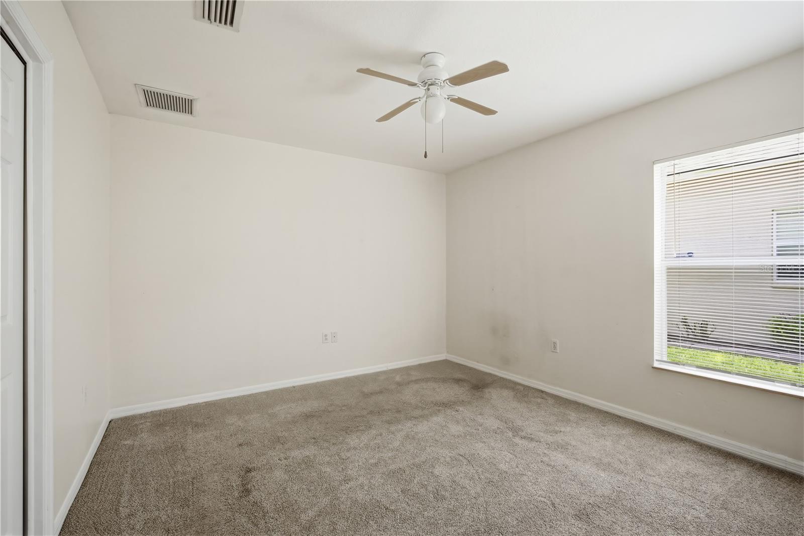 5912 BRAMBLE BUSH CT, ZEPHYRHILLS, FL — photo 16