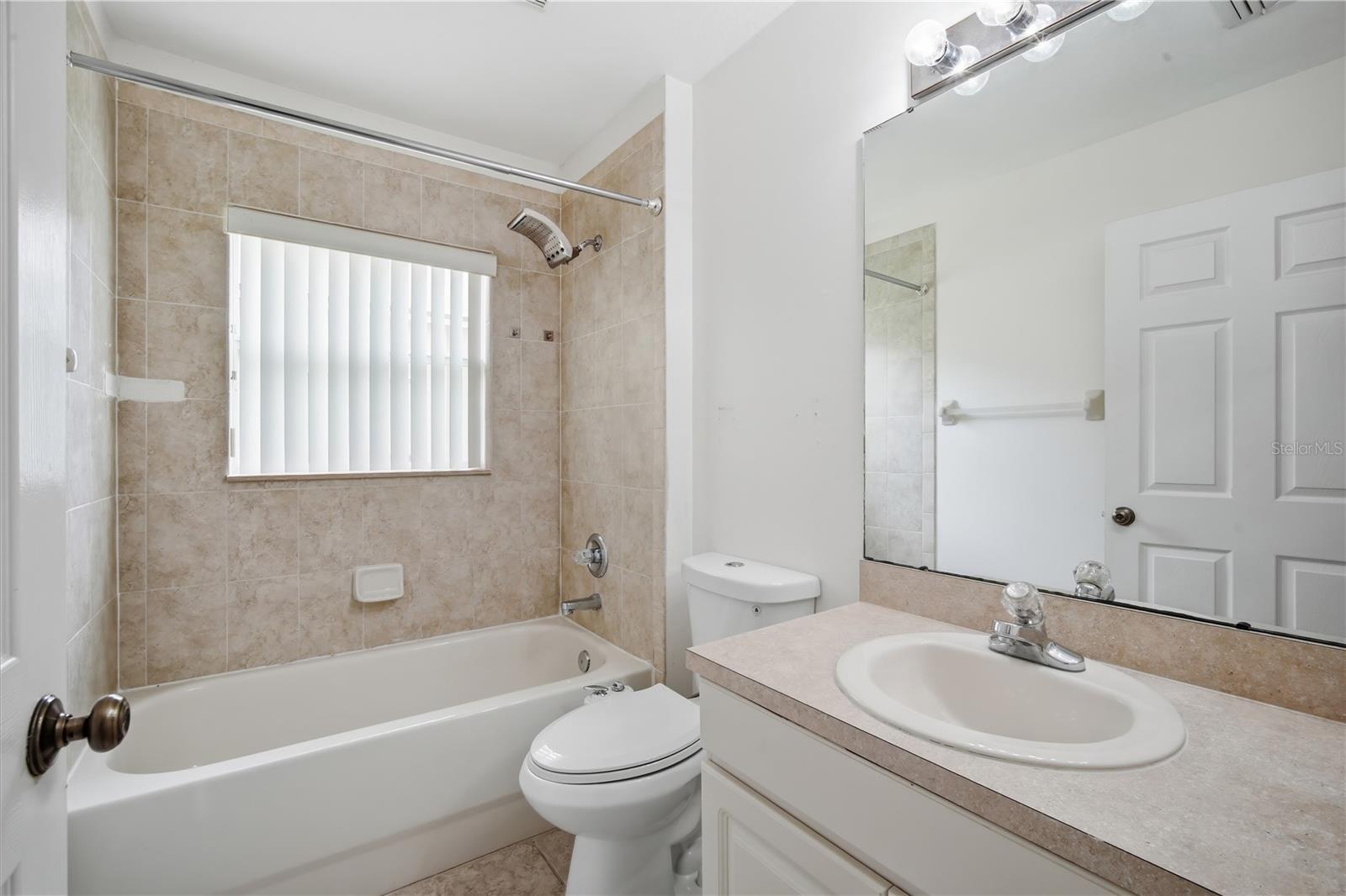 5912 BRAMBLE BUSH CT, ZEPHYRHILLS, FL — photo 18