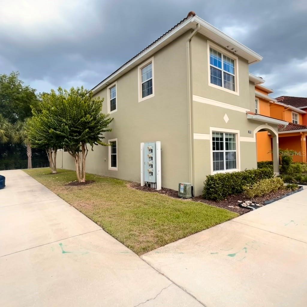 2979 BANANA PALM DR, KISSIMMEE, FL — photo 2