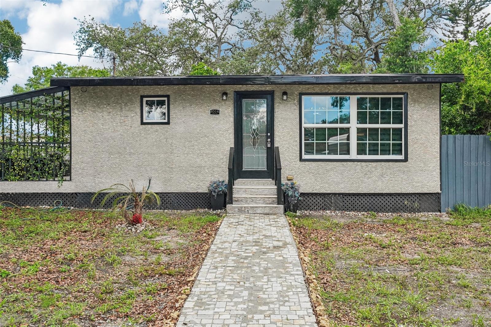 8514 N BRANCH AVE, TAMPA, FL — photo 5