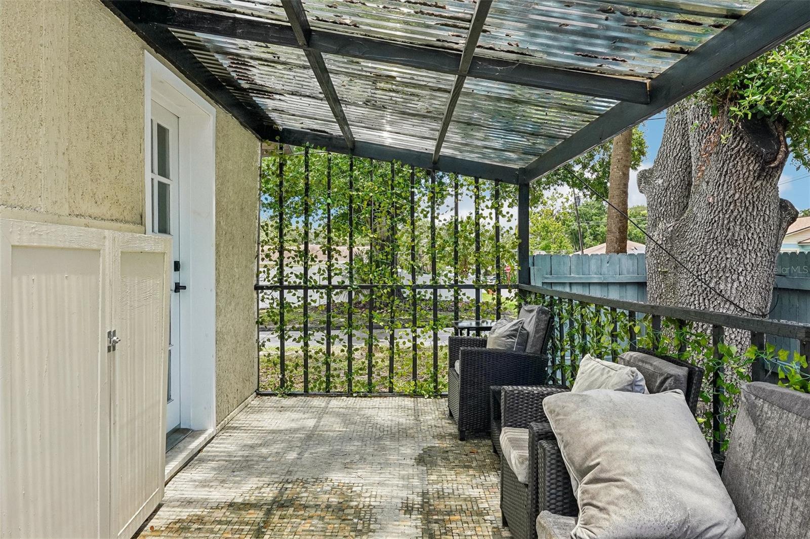 8514 N BRANCH AVE, TAMPA, FL — photo 7