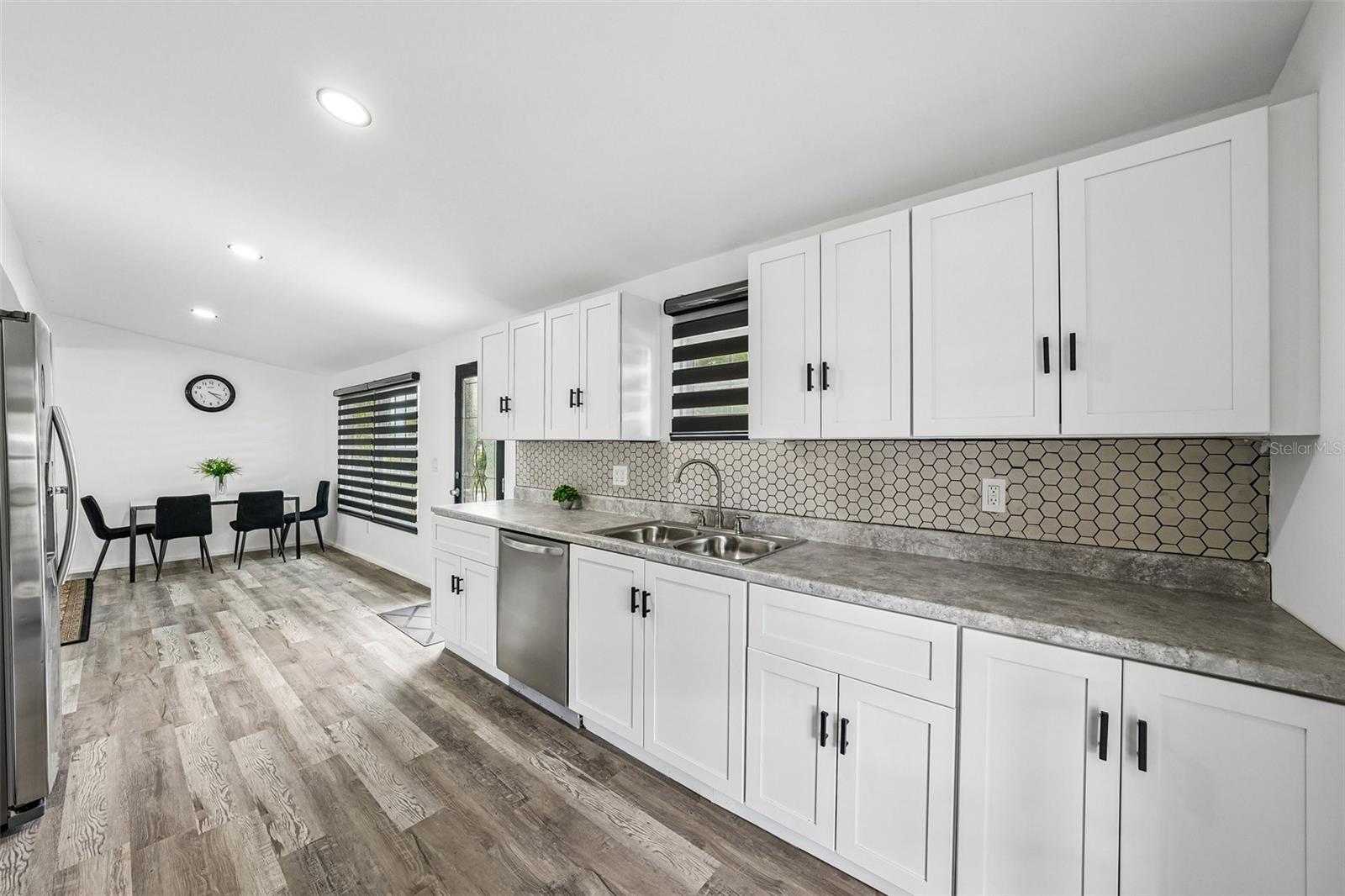 8514 N BRANCH AVE, TAMPA, FL — photo 15